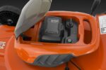 Husqvarna LC142iS snoeischaar 42 cm mat nikkel zonder accu in lader – Bild 4